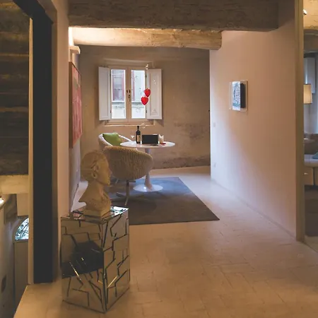 Art Gallery - Tuscany - Medieval Town Close To Florence, Pisa, Lucca, Chianti Zone, Versilia *