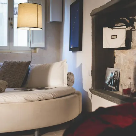 Art Gallery - Tuscany - Medieval Town Close To Florence, Pisa, Lucca, Chianti Zone, Versilia * Santa Maria a Monte