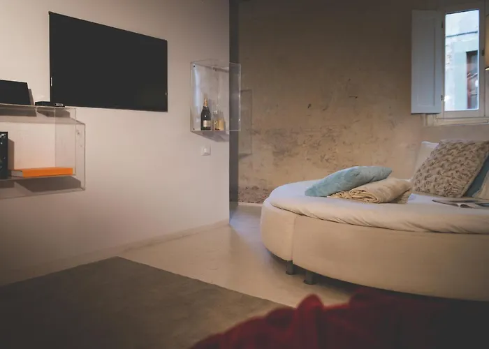 Art Gallery - Tuscany - Medieval Town Close To Florence, Pisa, Lucca, Chianti Zone, Versilia Σπίτι διακοπών