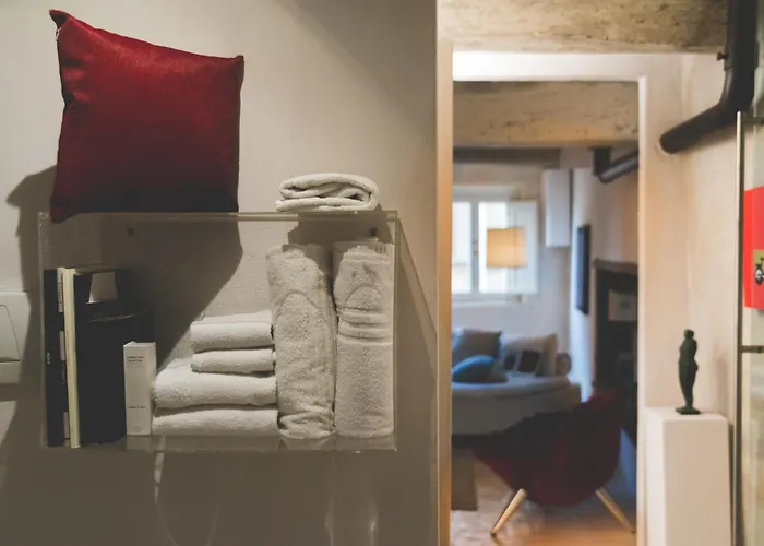 Σπίτι διακοπών Art Gallery - Tuscany - Medieval Town Close To Florence, Pisa, Lucca, Chianti Zone, Versilia Santa Maria a Monte